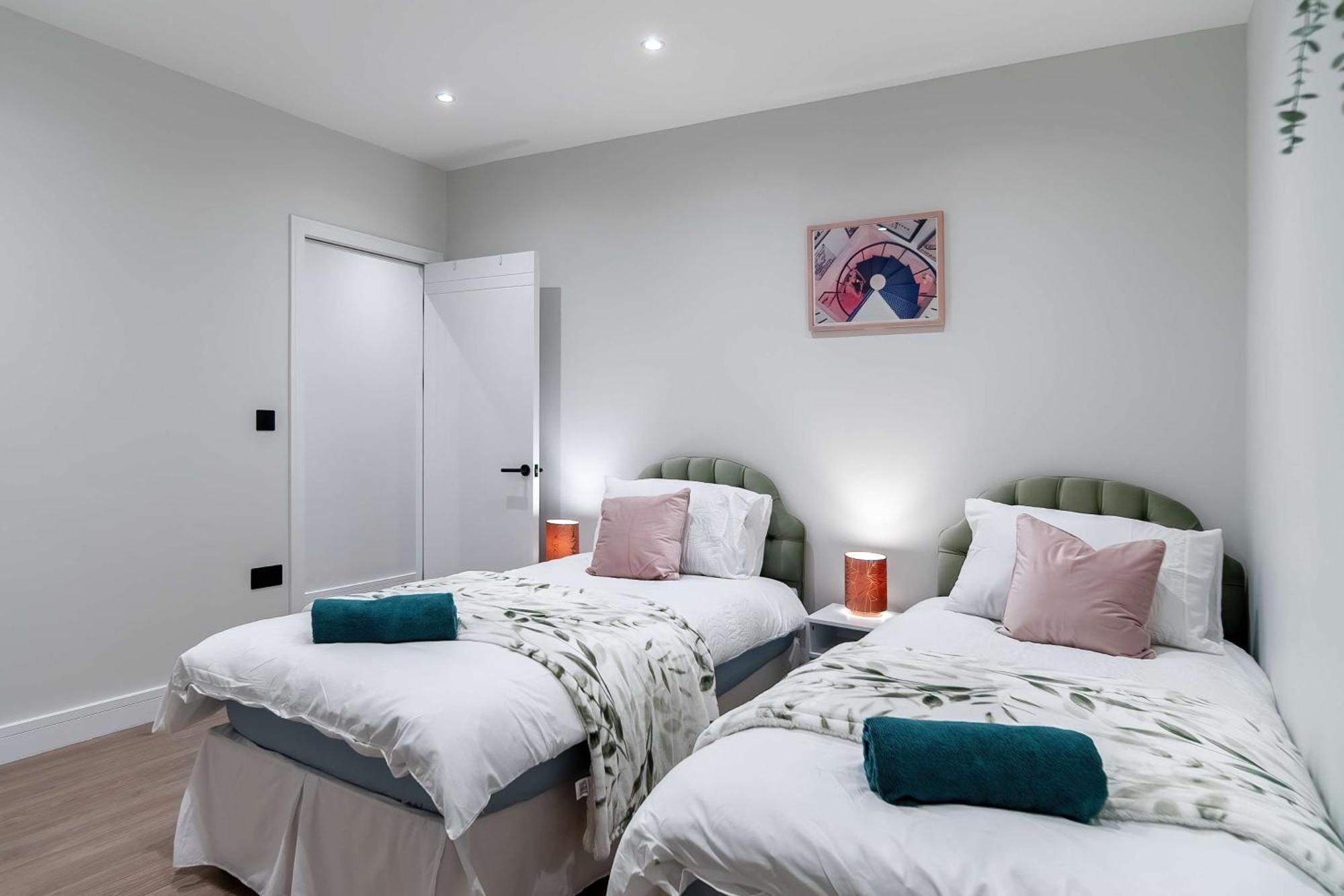Luxury Apartments Southend-On-Sea Exterior photo